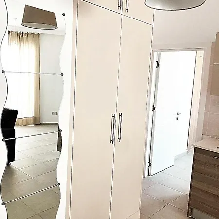 Olympus Apartment *